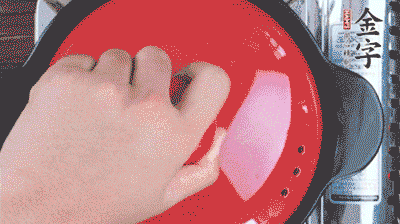 加香菇燉10分鐘后。