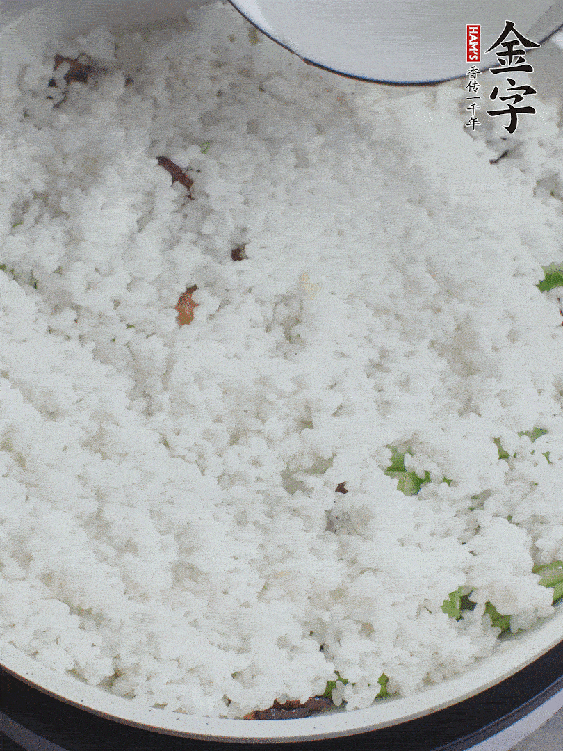 放一碗水，蓋蓋燜煮。