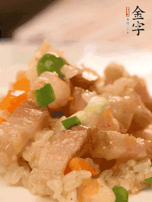 出鍋后撒點(diǎn)蔥花更香。