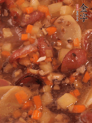 加大半碗水，沒過大部分食材